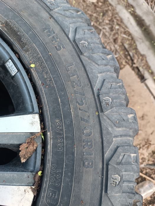 275.70R18. 3 диска с резиной