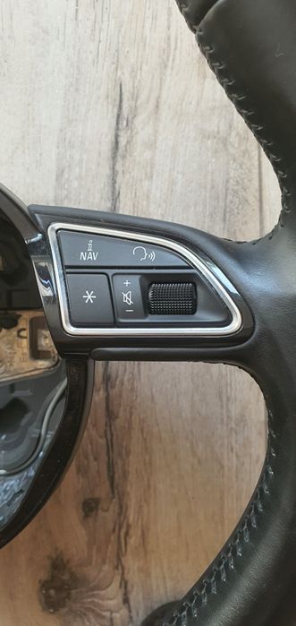 Волан за Ауди,Audi 2013 в добро състояние.