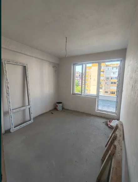 Продава се Тристаен апартамент в Пловдив, Остромила - 100 кв.м за 638 €/кв.м - Снимка #6