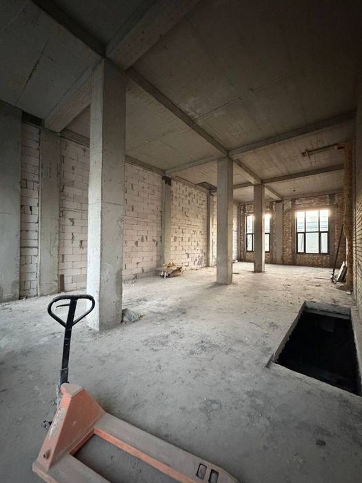 Ул.Бабур Жк Узбегим нежилое помещение 316кв.м первая линия коробка