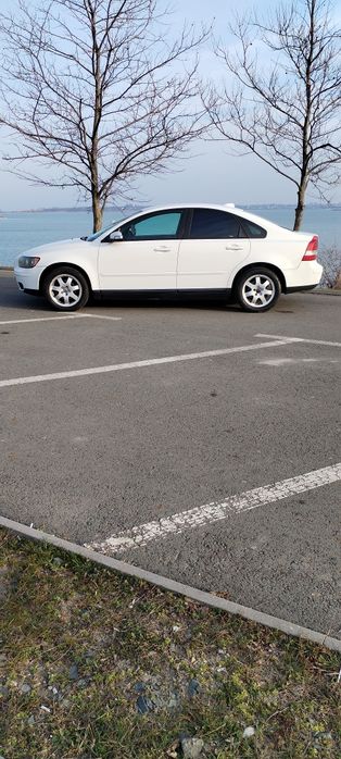 Vând Volvo S40, 1,6 benzină!