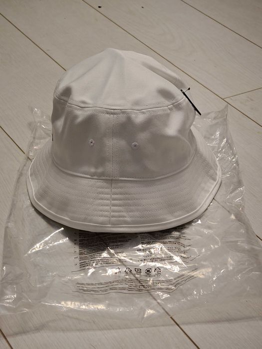 Pălărie / Bucket Hat Adidas Originals Albă - NOUĂ cu etichetă