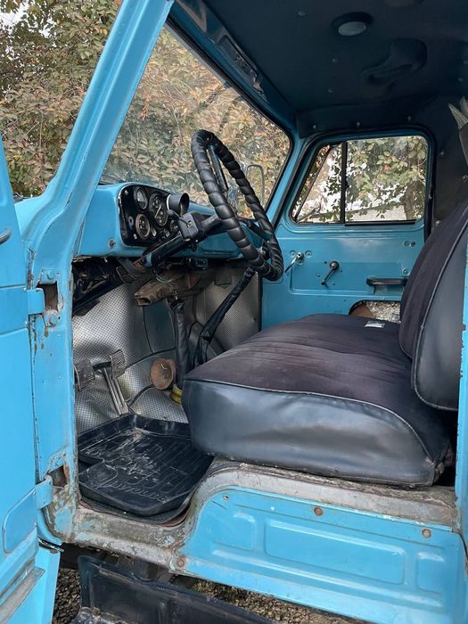 Benzavoz Gaz 53  xolati yaxshi ishlab turban moshina