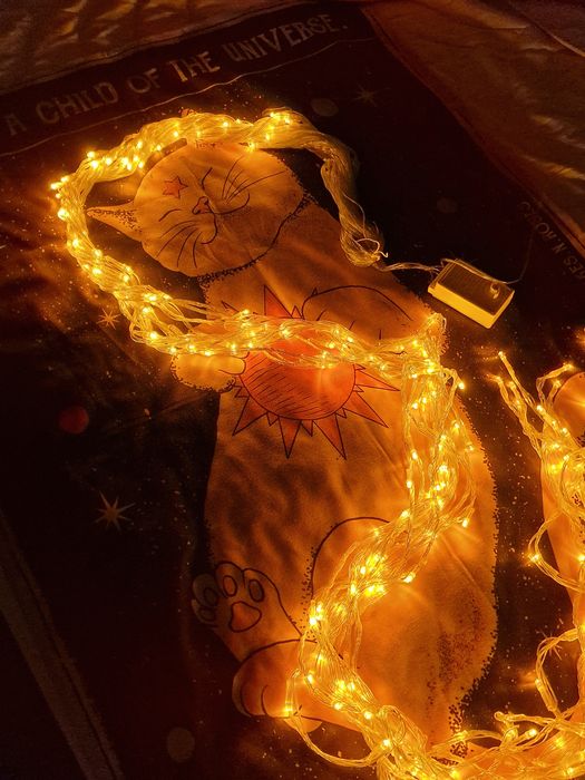 Гирлянды и украшения уцененные