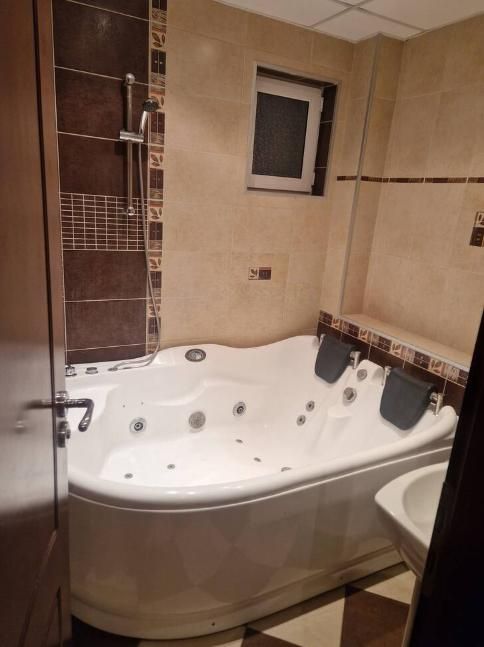 Дава се под наем Тристаен апартамент в Пловдив, Съдийски - 86 кв.м за 510 € - Снимка #6