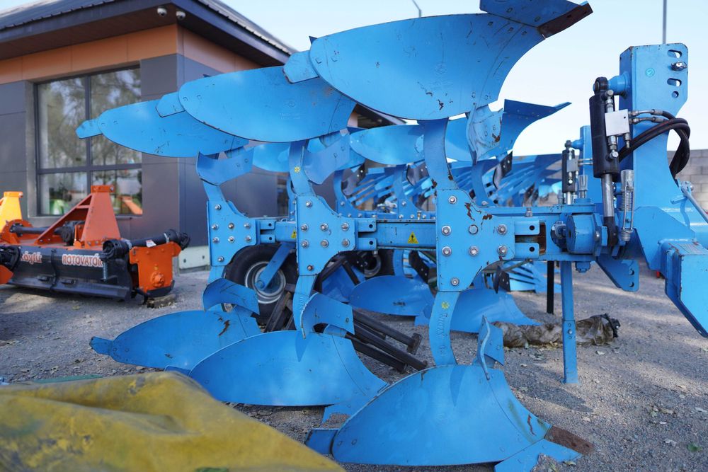 Оборотный плуг 3-х корпусный 16 дюймовый (Турция)