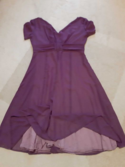 Рокля с подплата.Лилав цвят