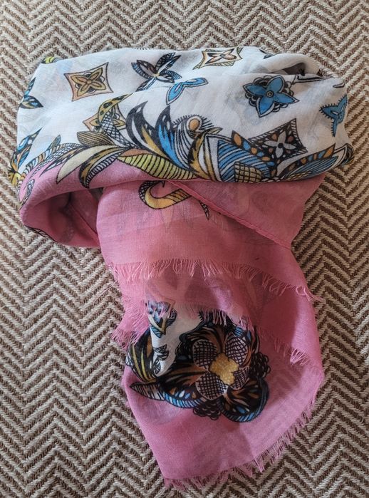 Продам новый палантин