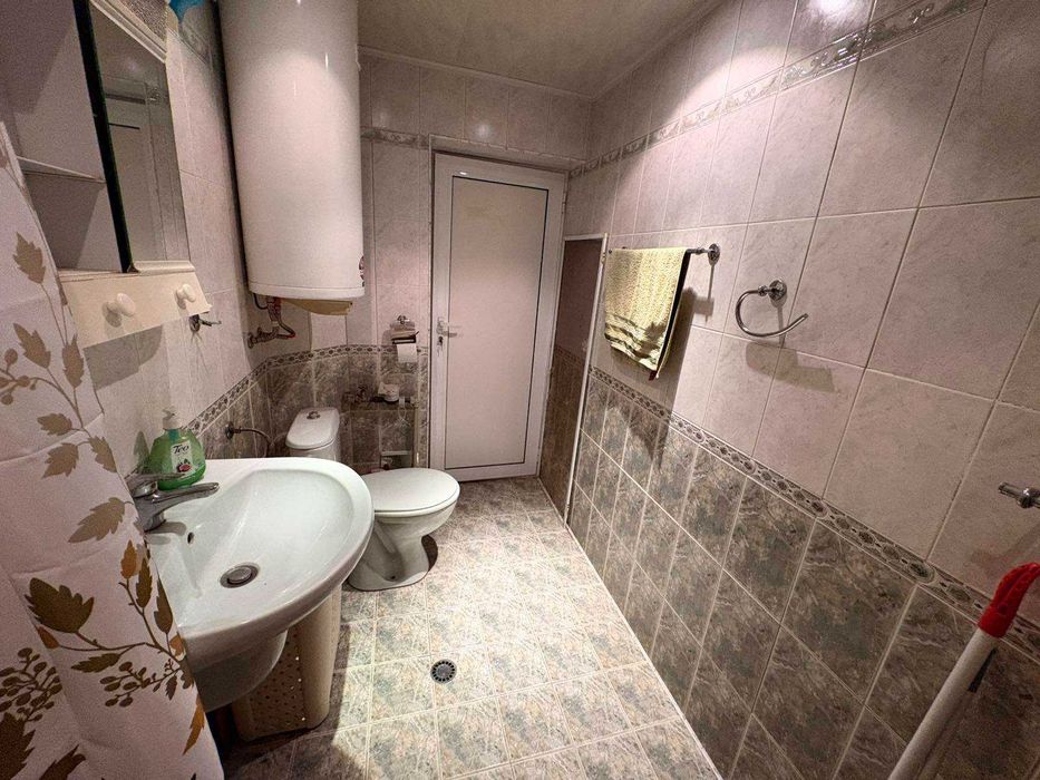 Тристаен апартамент