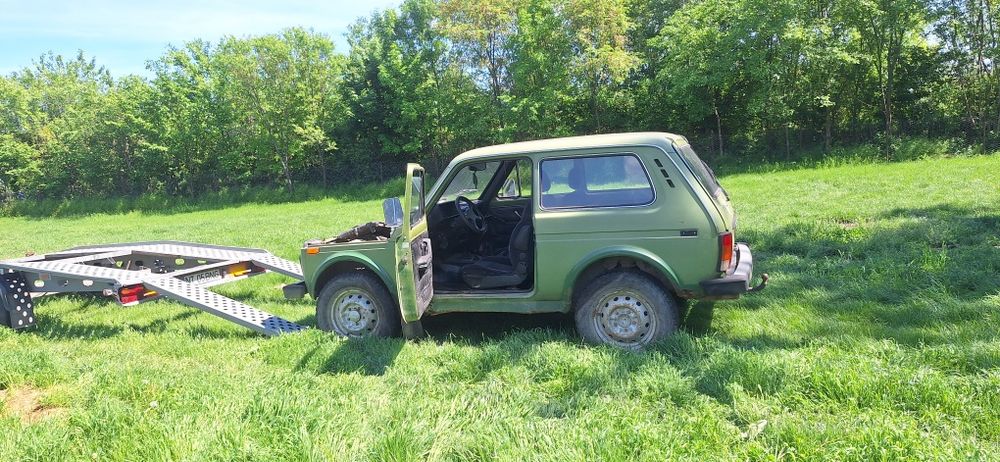 Lada Niva 1.7 benzina si 1.9 diesel