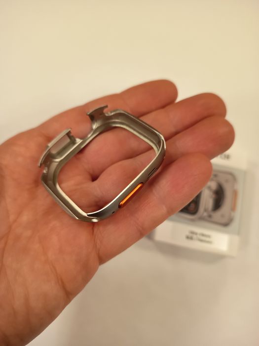 Apple Watch Ultra 2, 49 mm с 2 каишки, защитен  кейс и power bank