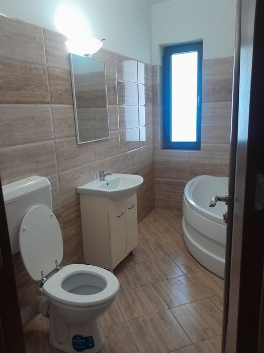 Închiriere ap2 camere bloc nou centru