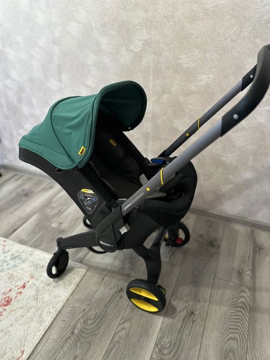 Продам коляску Doona