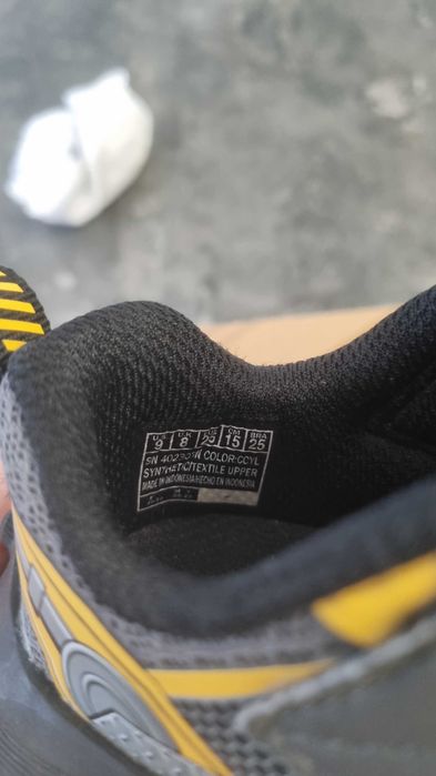 Adidasi Skechers marime 25.