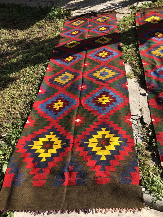 Тетевенски битов  килим и пътека