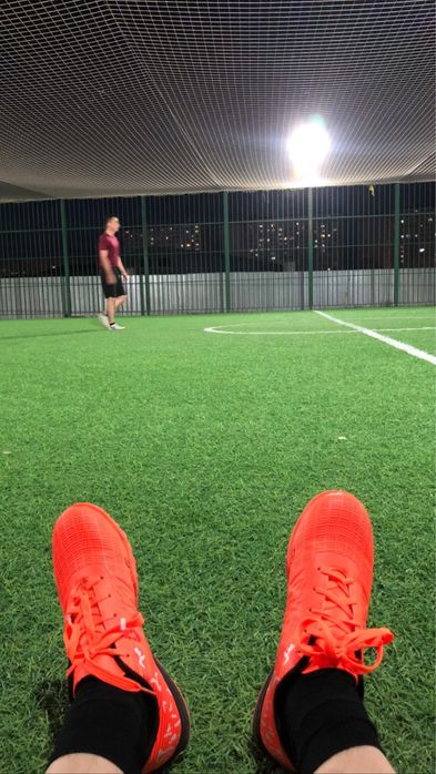 Футбольный бутсы