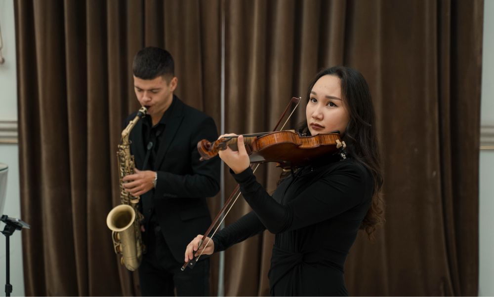 Саксофонист и скрипачка в Алматы | Саксофон и скрипка