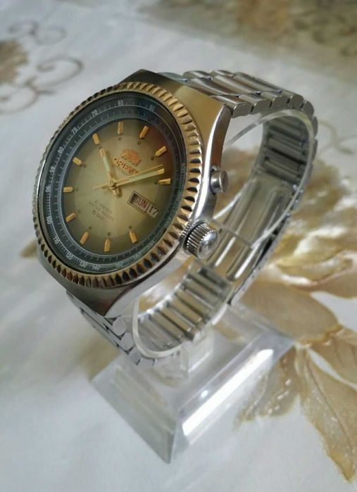 Продам часы-ОРИЕНТ