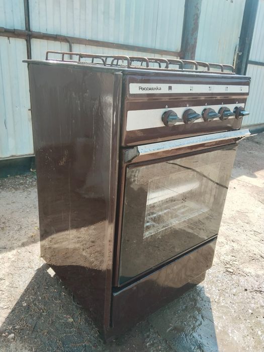 Продам газовую плиту
