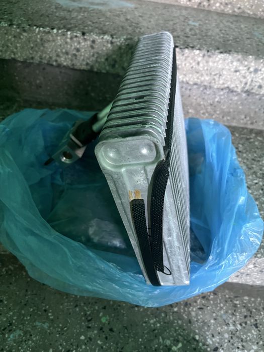 Вътрешен радиатор за климатик  на пежо 308sw