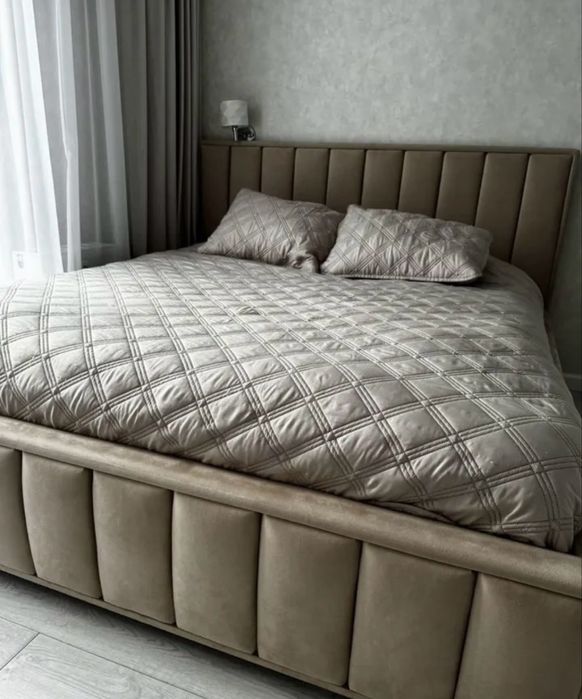 Кровать двуспальная