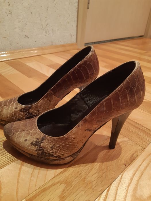 Продавам дамски обувки Gabina