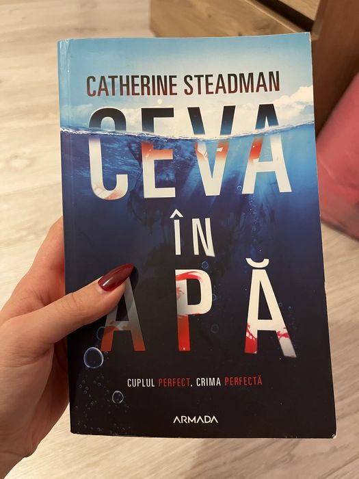 Catherine Steadman - Ceva in Apa
