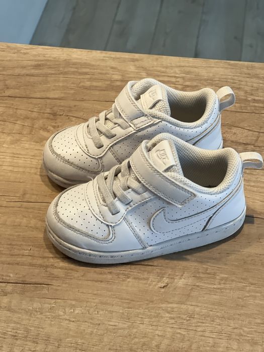 Nike Baby Court Borough 23.5