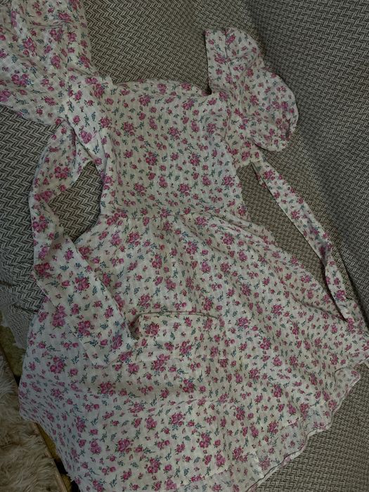 Летнее платье в цветочек, продам