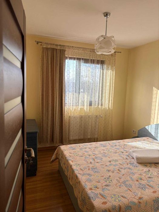 Casă de familie cu 4 dormitoare și teren 667 mp – Bănești, sat Urleta, județul Prahova