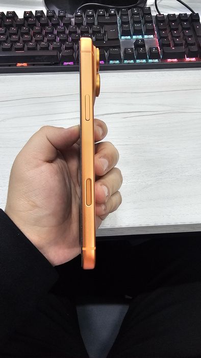 Iphone 17 Promax 256 GB Orange