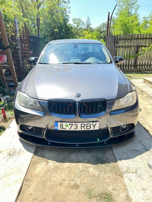 Lip Buza Prelungire bara fata BMW E90 E91 E92 E93 M3