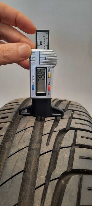 ЛЕТНИ ГУМИ УНИРОЯЛ 185/65/15 ПОЧТИ НОВИ с джанти за Фиат Пунто Ево