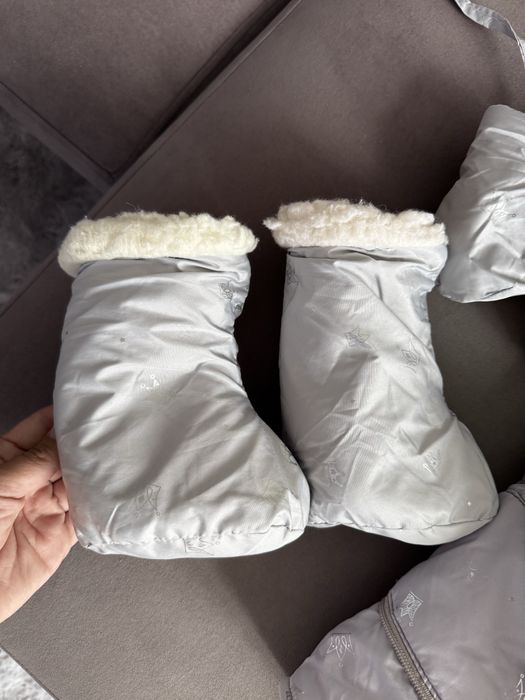 Продам детский зимний комбинизон трансформер!