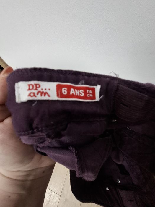 Pantaloni scurți raiați