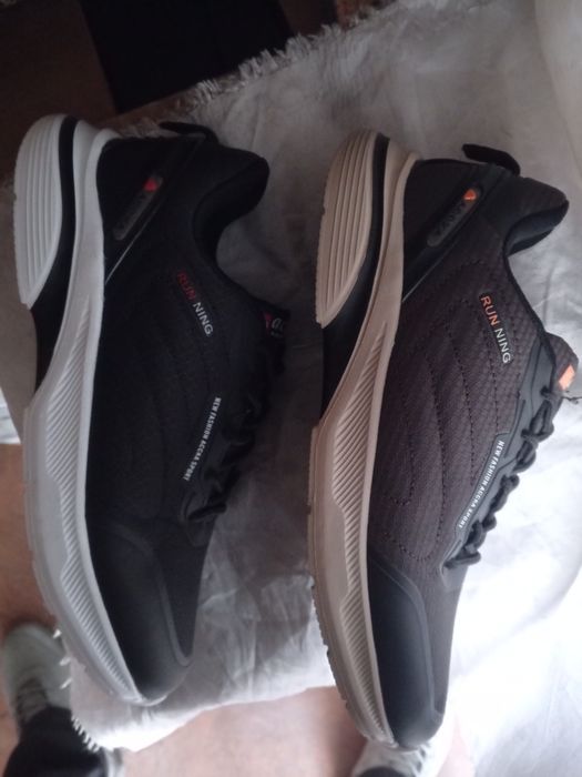 Кроссовки осенние-термо.