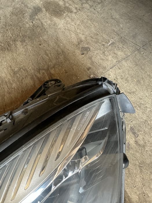 Far stanga Mercedes w212 facelift E class - daylight led + droser A2129005324
