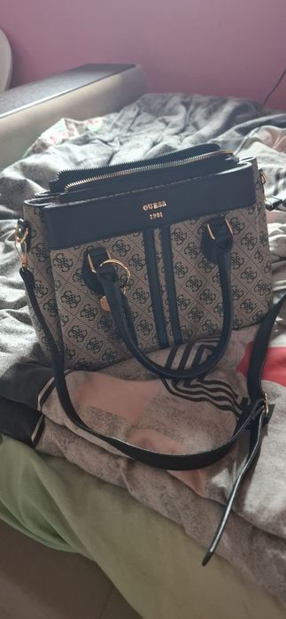 Нова чанта "Guess"