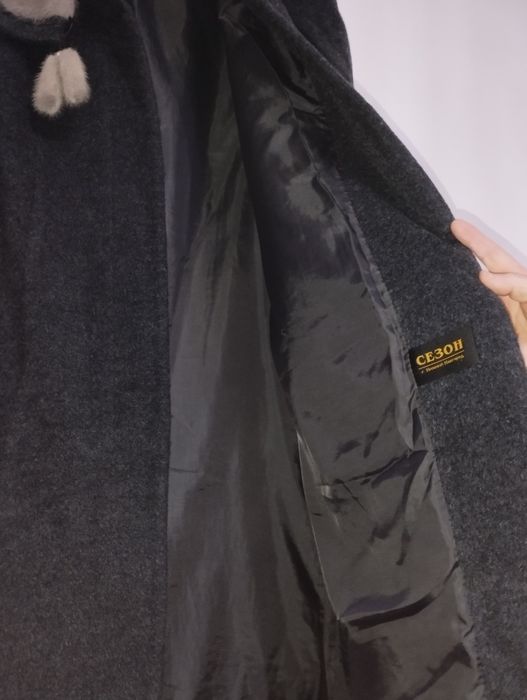 Айоллар палтоси сотилади