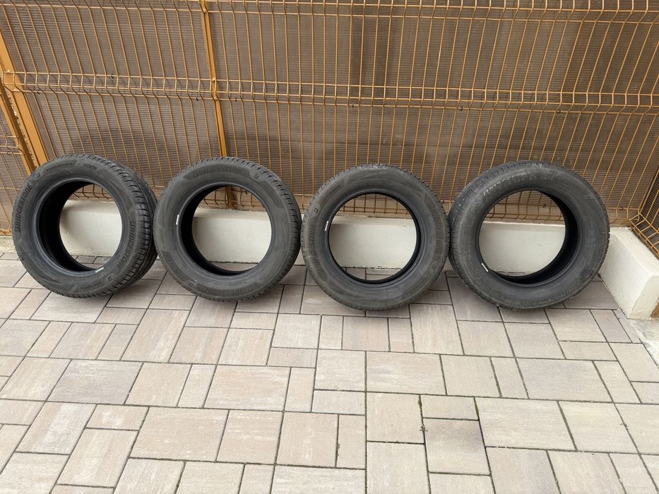 Vând anvelope vară BRIDGESTONE TURANZA (2025)- 205/60/R16 cu garanție
