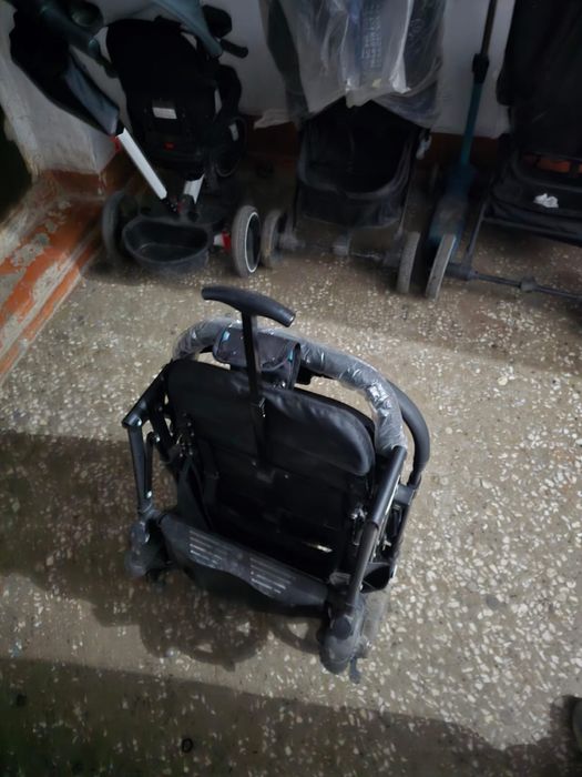 Каляска 2 в 1 срочно продам