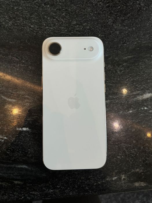 Продам iphone 17 air 256 gb