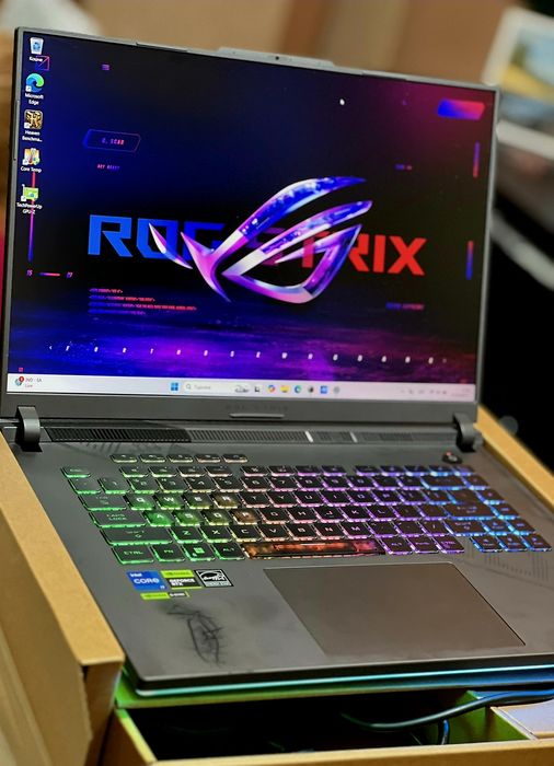 Asus Rog Strix G16 I7 13650HX/4060 140W/16GB DDR5/2x NVME 1500GB