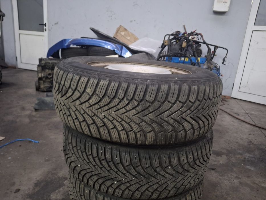 Vând roti Dacia Duster Fost 2023. 215/65/16