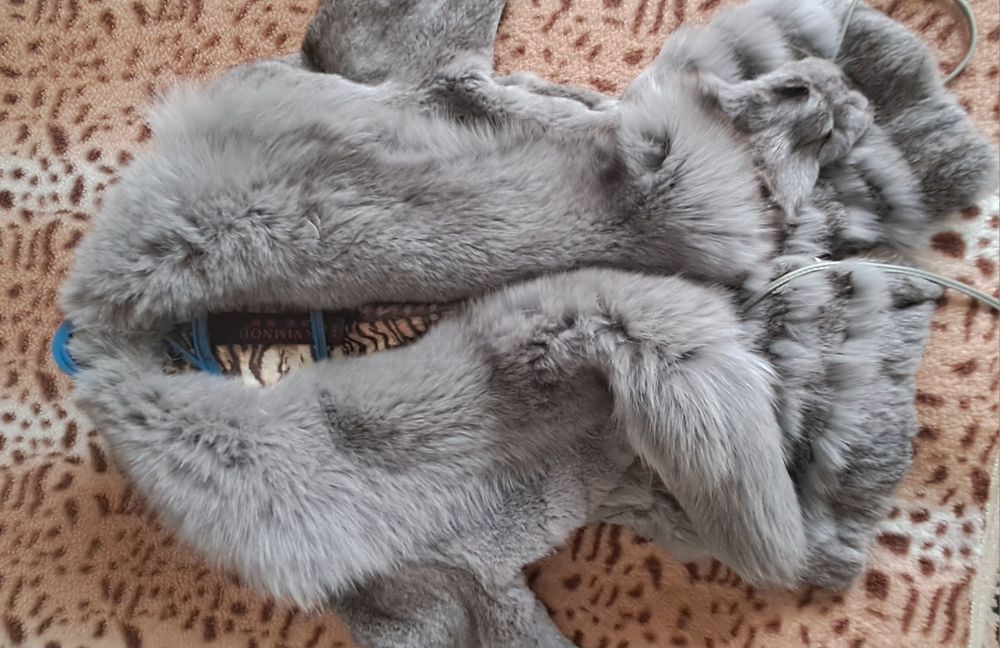 Продам Шубу 10000 тг