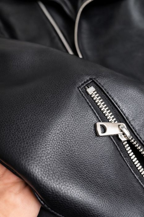 Koja + simi bilan arzonga beriladi ideal holatda