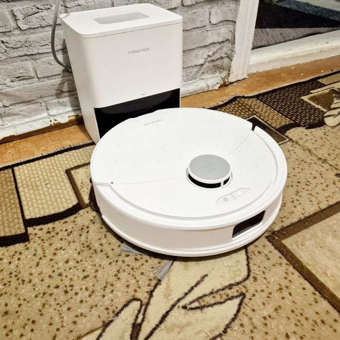 ROBOROCK Q8 MAX PRO PLUS  робот пылесос