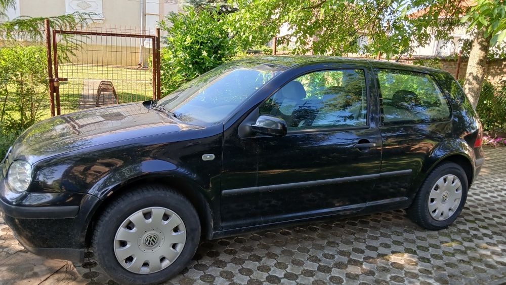 vând Volkswagen Golf 4, 2001