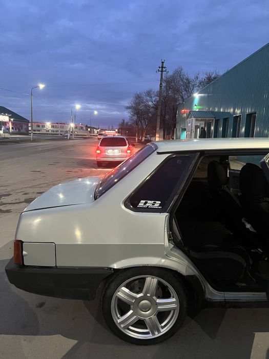 Продам ваз 21099