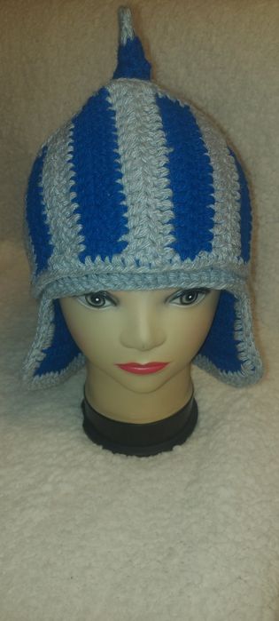 Продаются спортивные шапочки